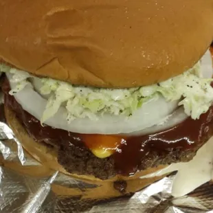 Mike&apos;s BBQ Burger