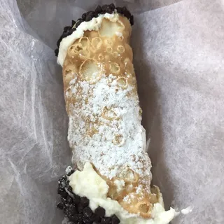 Chocolate Chip Cannoli