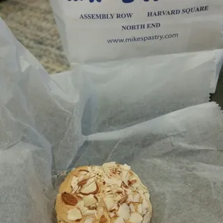 Almond Macaroon