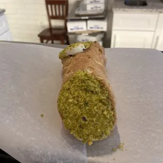 Pistachio Cannoli