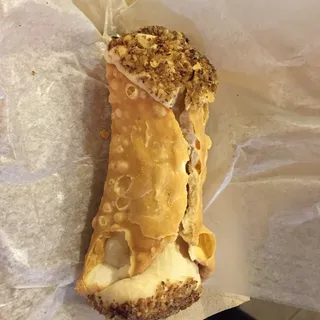 Pecan Caramel Cannoli