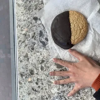 Large Peanutbutter Dipped Cookie