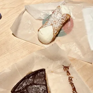 Plain Cannoli