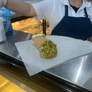 Pistachio Cannoli