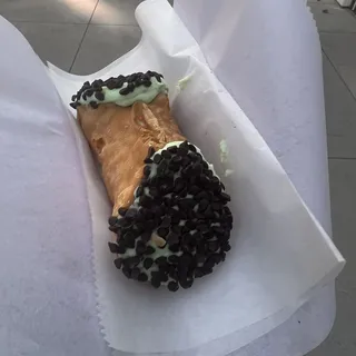 Mint chip cannoli