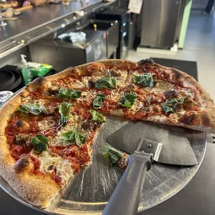 March with sausage. WOW. Love this place. So fresh. Get there now they run out of their special dough every night.