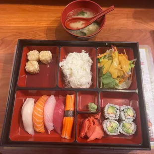 Lunchtime Sushi Box
