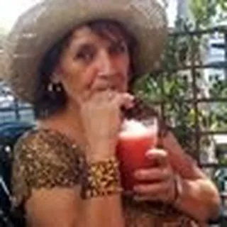 Linda R.