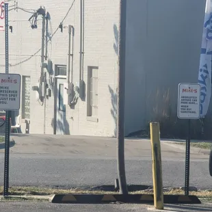 a car parked in front of a building