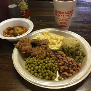 Fried chicken with vegetables. Spot on!