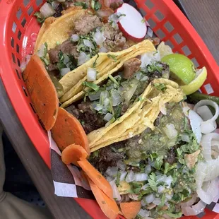 2 tripas 2 cabeza 1 buche "Chilaquiles" since tortilla is soggy af