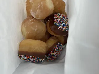 Shelley's Donuts