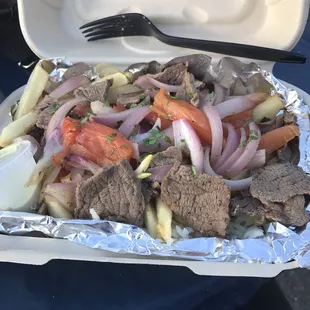 U get a lot of food but the food ain&apos;t that great....smh, Needs FLAVOR