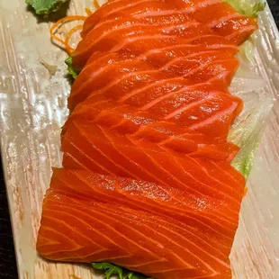 Fresh Salmon Roll