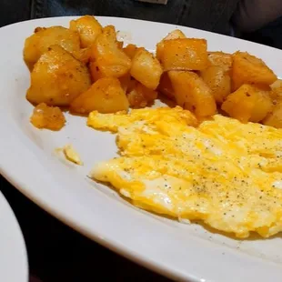 Omlette, biscuit, home fries, country ham