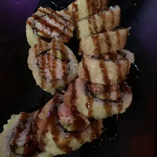 GOLDEN CALIFORNIA ROLL