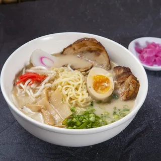 TONKOTSU RAMEN