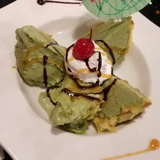 GREEN TEA TEMPURA ICE CREAM