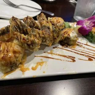 R2. Dragon Roll