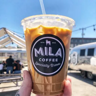Vanilla oatmilk latte