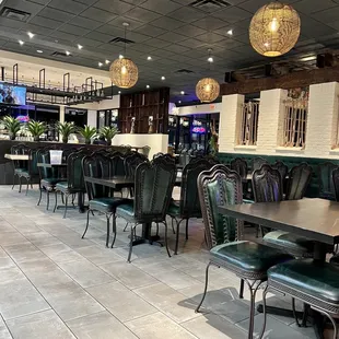 Beautiful and staff is very inviting