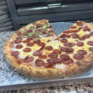 Pepperoni pizza