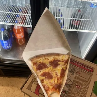06. Hawaiian Pizza