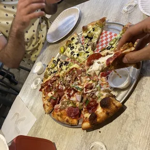 Milan&apos;s Special Pizza