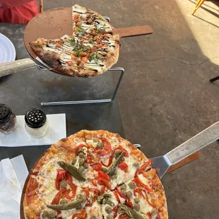 Caprese Pizza (SM) Piccante (SM)