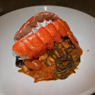 Tonnarelli (Squid ink pasta with lobster)