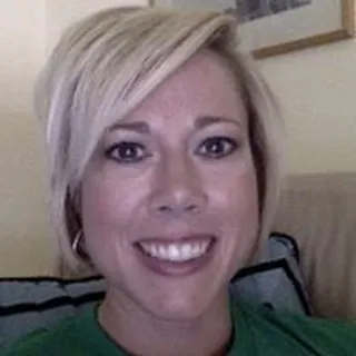 Liz E.