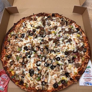 Chicken Supreme Pizza