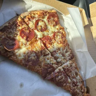 Pepperoni Slice Pizza