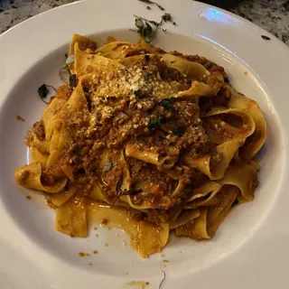 PAPPARDELLE ALLA BOLOGNESE (FRESH PASTA)