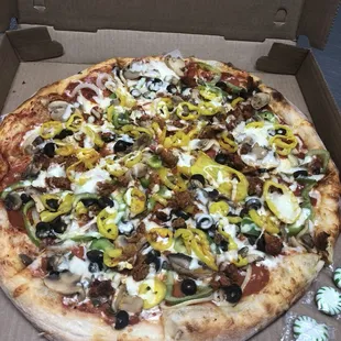 Deluxe (with mints on the side for the anchovies!)