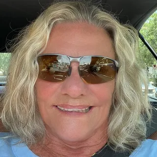 Sandra B.