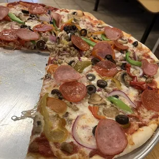 Deluxe Pizza