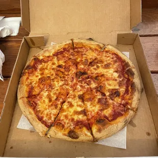 Traditional Plain Pizza medium