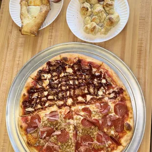 Pizza (half bbq &amp; half meat lovers), garlic knots, and pizza roll