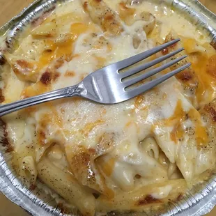 Mac and cheese appetizer to go