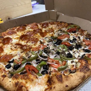 Half Vegetarian Pizza half pepperoni