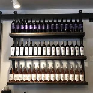 Wine shelf