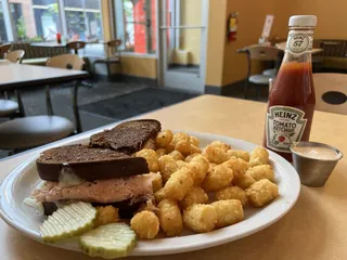 The New Uptown Cafe