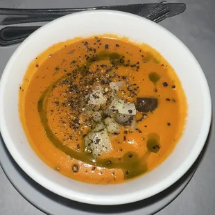Tomato's and leak soup