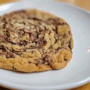 Chocolate chip cookie