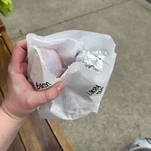 Packing of the burrito to go