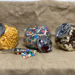 Popcorn Bar options available for your next event. Check us out online at Milehipopcorn.com or give us a call for questions (303) 221 - 2324