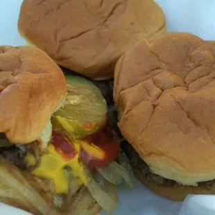 3 Classic Americans- The Perfect Cheeseburger!