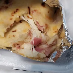 Inside hawaiana pupusa
