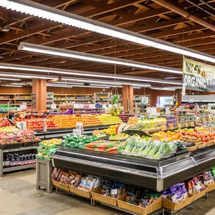 the produce section of a grocery store